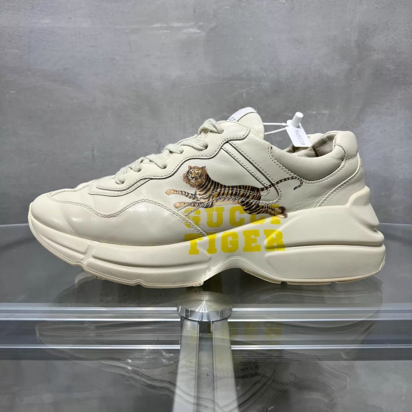 Gucci Gucci Rhyton Cream Lunar New Year Tiger EU 42 Size US 9 / EU 42 - 3 Thumbnail