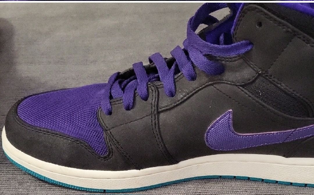 Nike Nike 2012 Air Jordan 1 Mid Grape Retro Size US 11 / EU 44 - 7 Thumbnail