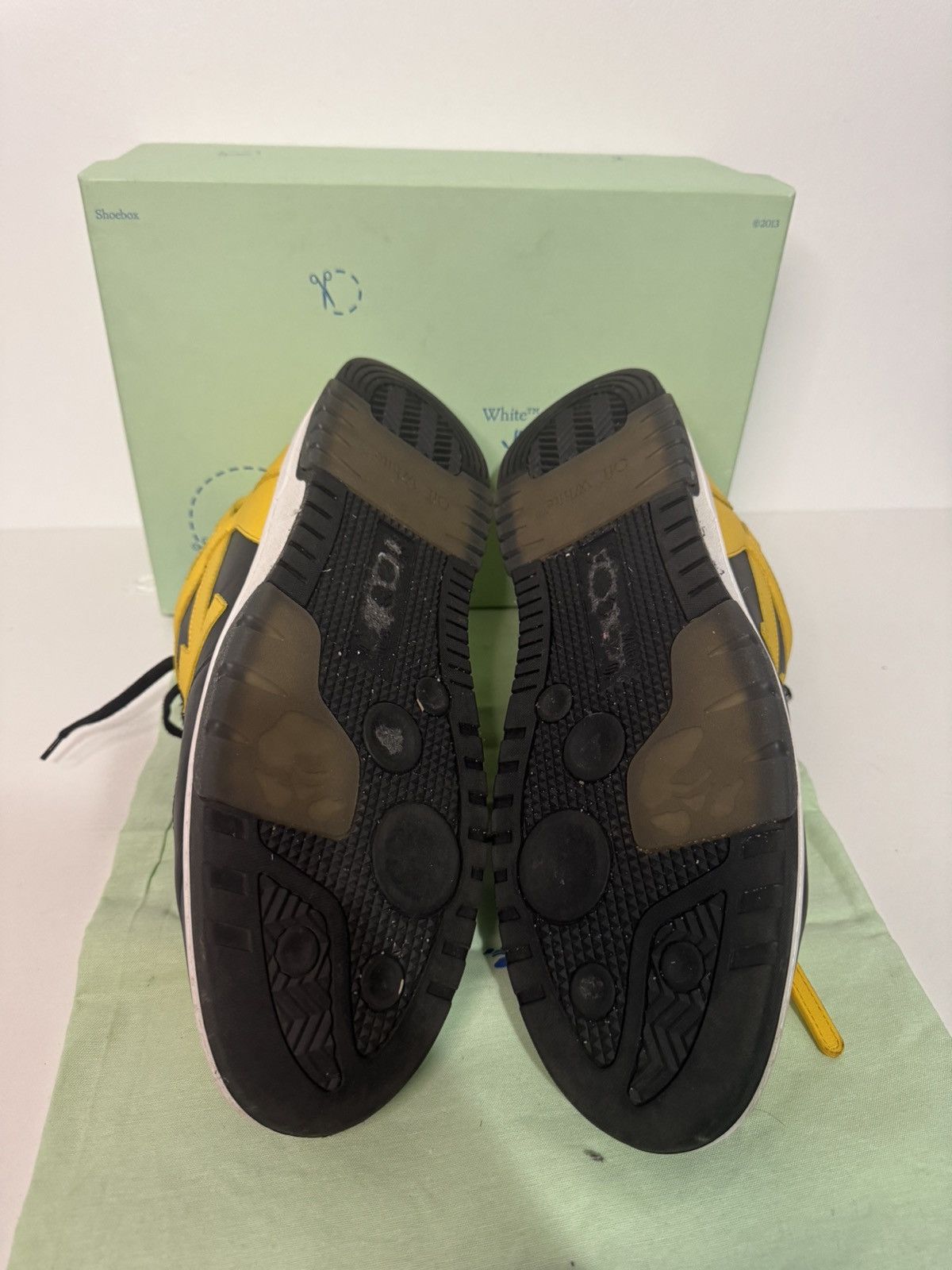 Off-White Off-White Out Of Office Sneakers Yellow/black SZ 48 w/ Box Size US 14 / EU 47 - 6 Thumbnail