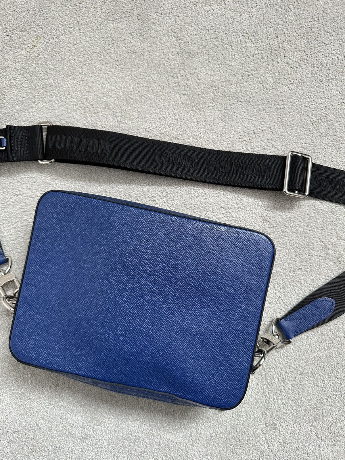 Louis Vuitton Louis Vuitton Trio Messenger Bag Size ONE SIZE - 2 Thumbnail