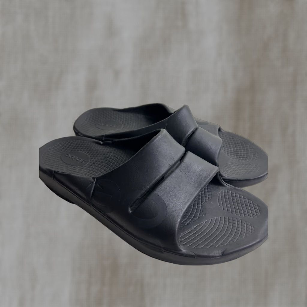 Vintage OOFOS Ooahh Sport Recovery Slide Sandals Men’s 11 Women’s 13 Black Size US 11 / IT 41 - 1 Thumbnail