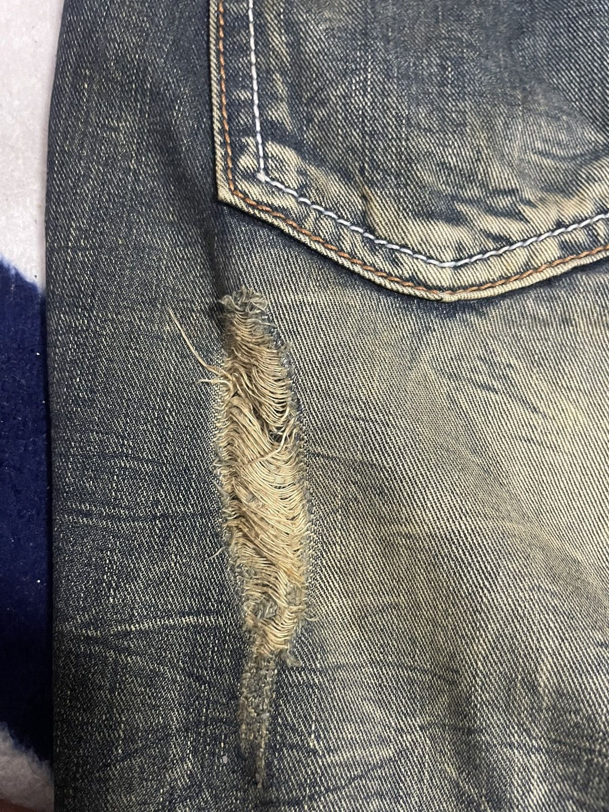 Japanese Brand Pin Ball Distressed Flare Jeans (14) Size US 35 - 3 Thumbnail