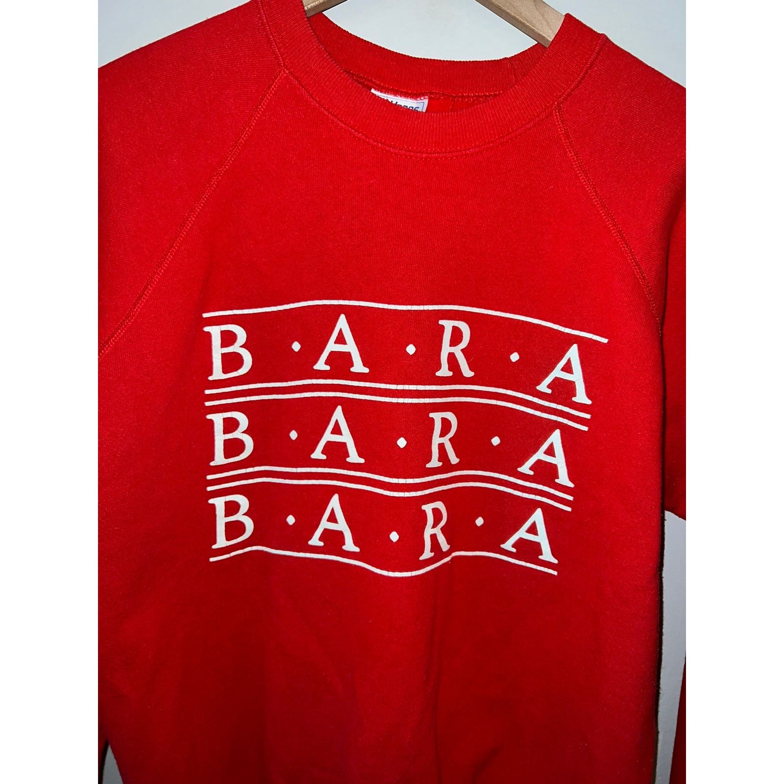 Hanes Vintage Bara Sweatshirt Red Graphic Crewneck 80s VTG Large Size US L / EU 52-54 / 3 - 4 Thumbnail