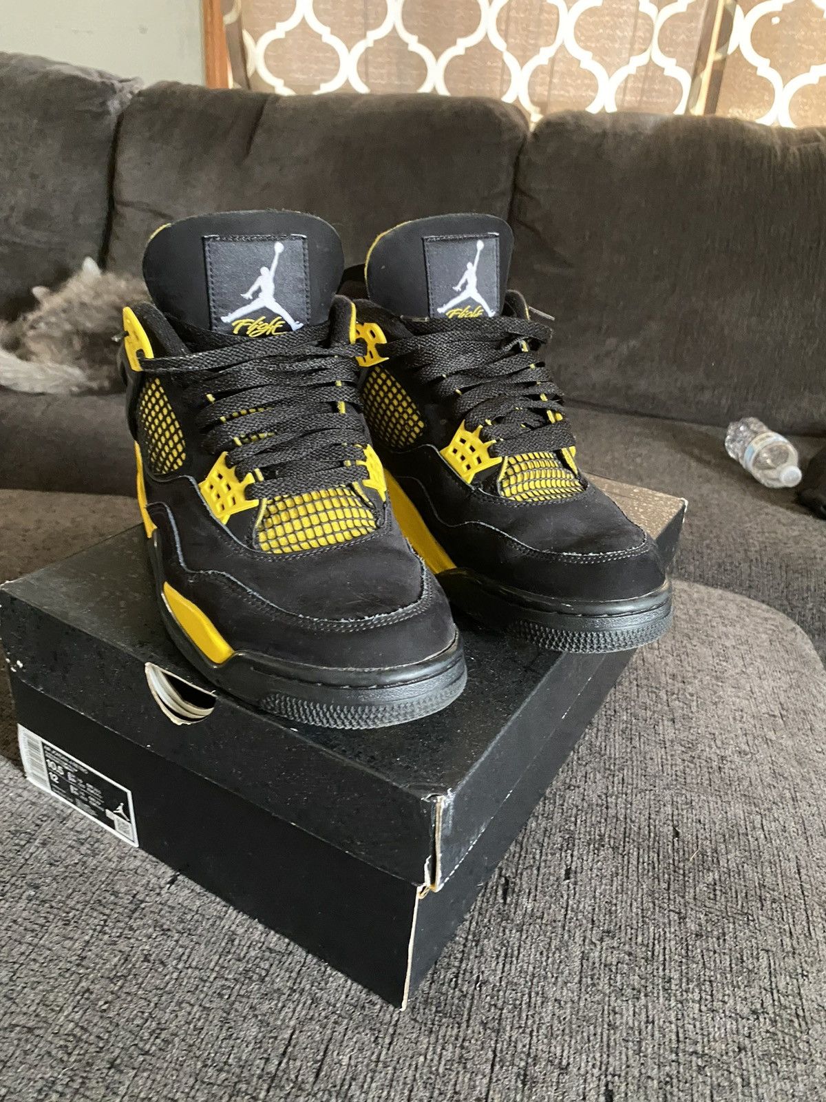 Jordan Brand Jordan 4 Thunder Size US 10.5 / EU 43-44 - 4 Thumbnail