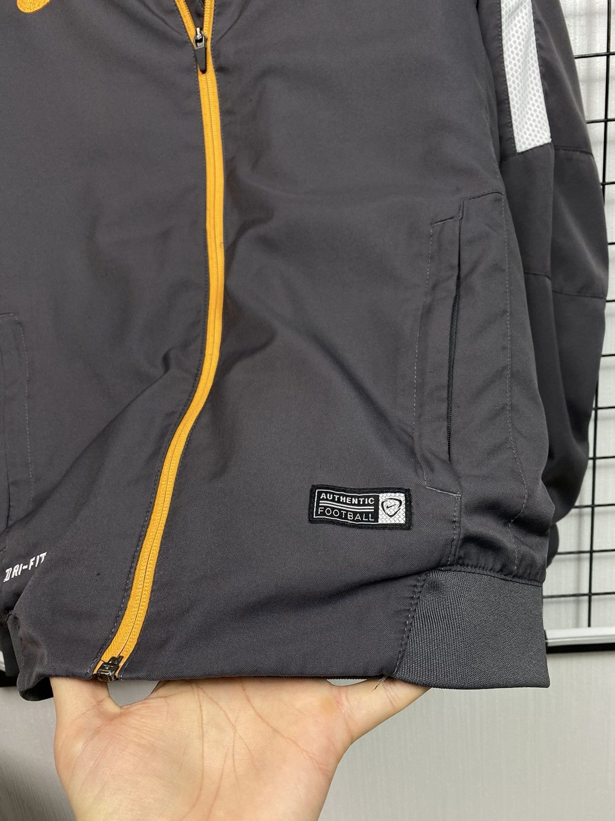 Vintage AC Roma Nike Track Zip Light Jacket Training Men’s S Grey Size US S / EU 44-46 / 1 - 4 Thumbnail