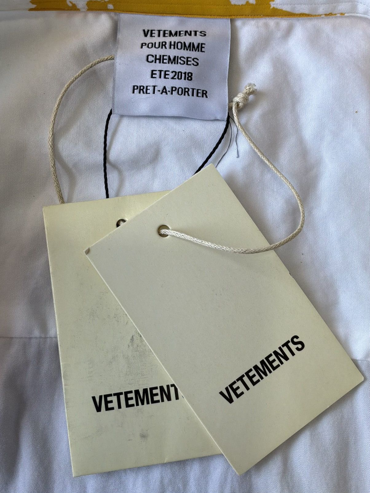 Vetements Vetements - DHL Splatter - Oversized Shortsleeve Buttondown Size US XXL / EU 58 / 5 - 8 Thumbnail