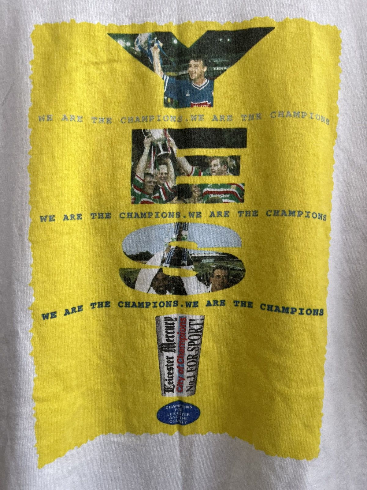 Vintage Vintage 90s Football T-Shirt Tee We Are the Champions Size US XL / EU 56 / 4 - 4 Thumbnail