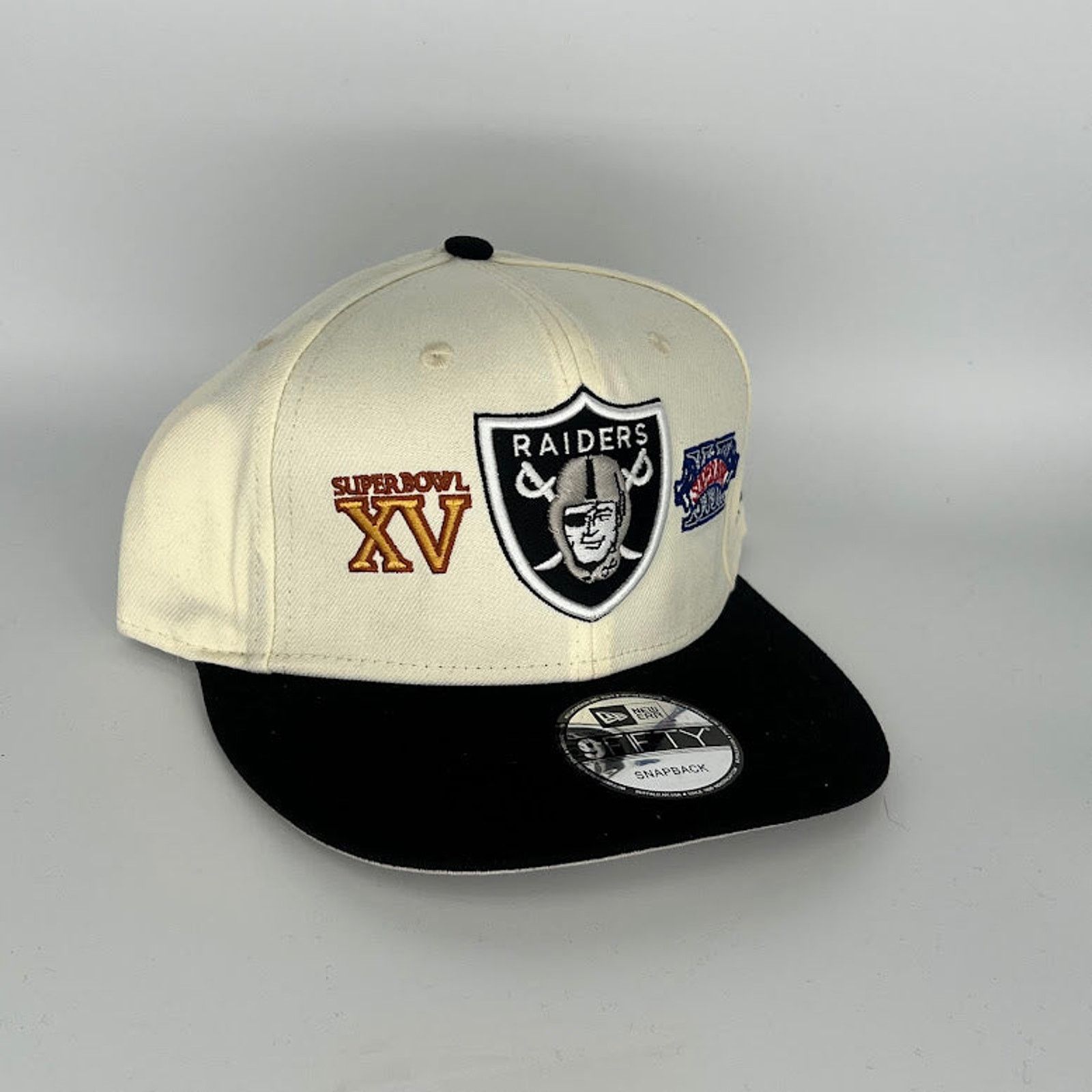 New Era White Black Oakland Raiders Super Bowl XV New Era NFL 9Fifty Size ONE SIZE - 1 Thumbnail
