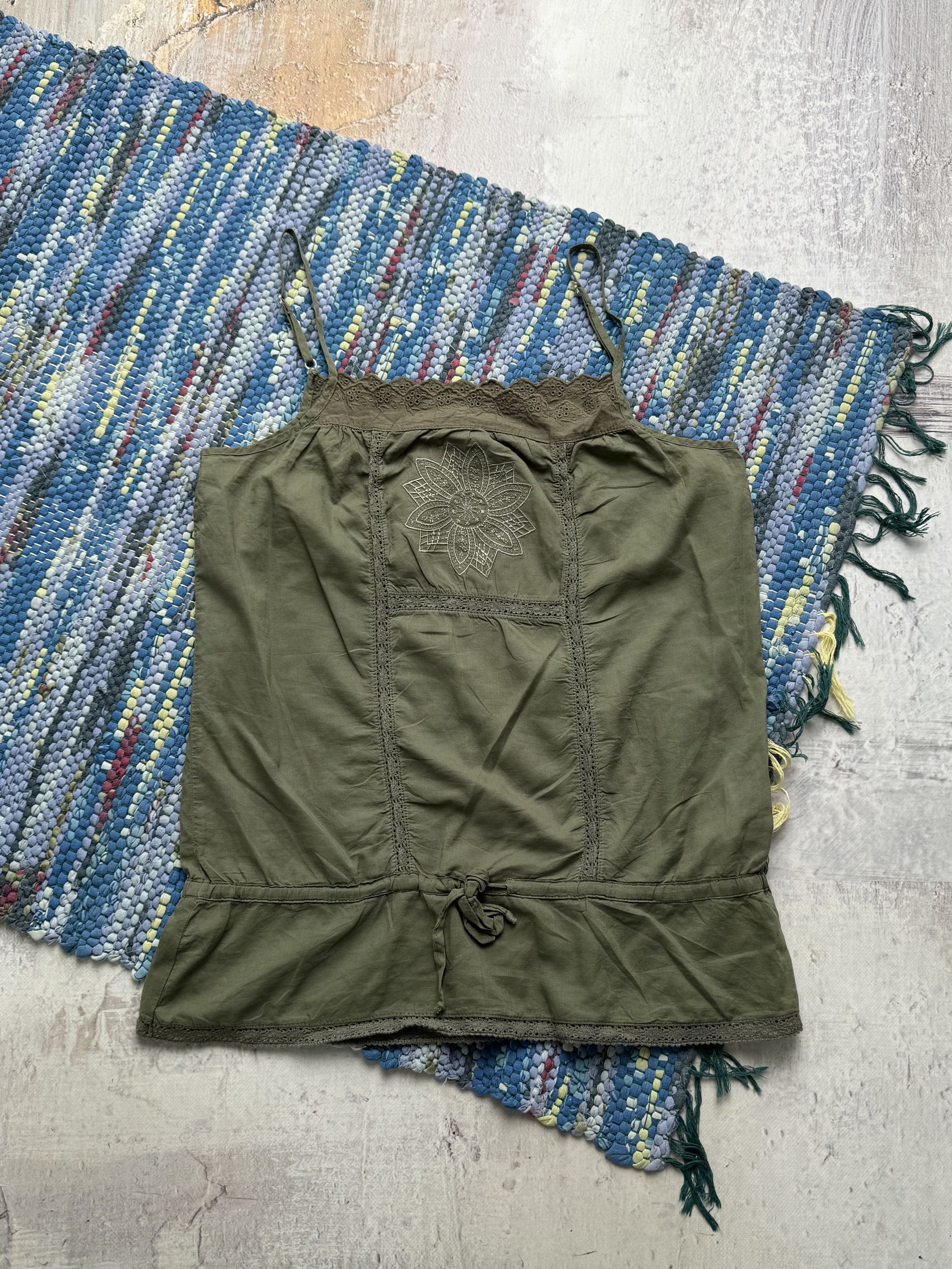 Vintage Vintage Khaki Cami Top Boho Embroidered Lace Trim Size M / US 6-8 / IT 42-44 - 1 Thumbnail