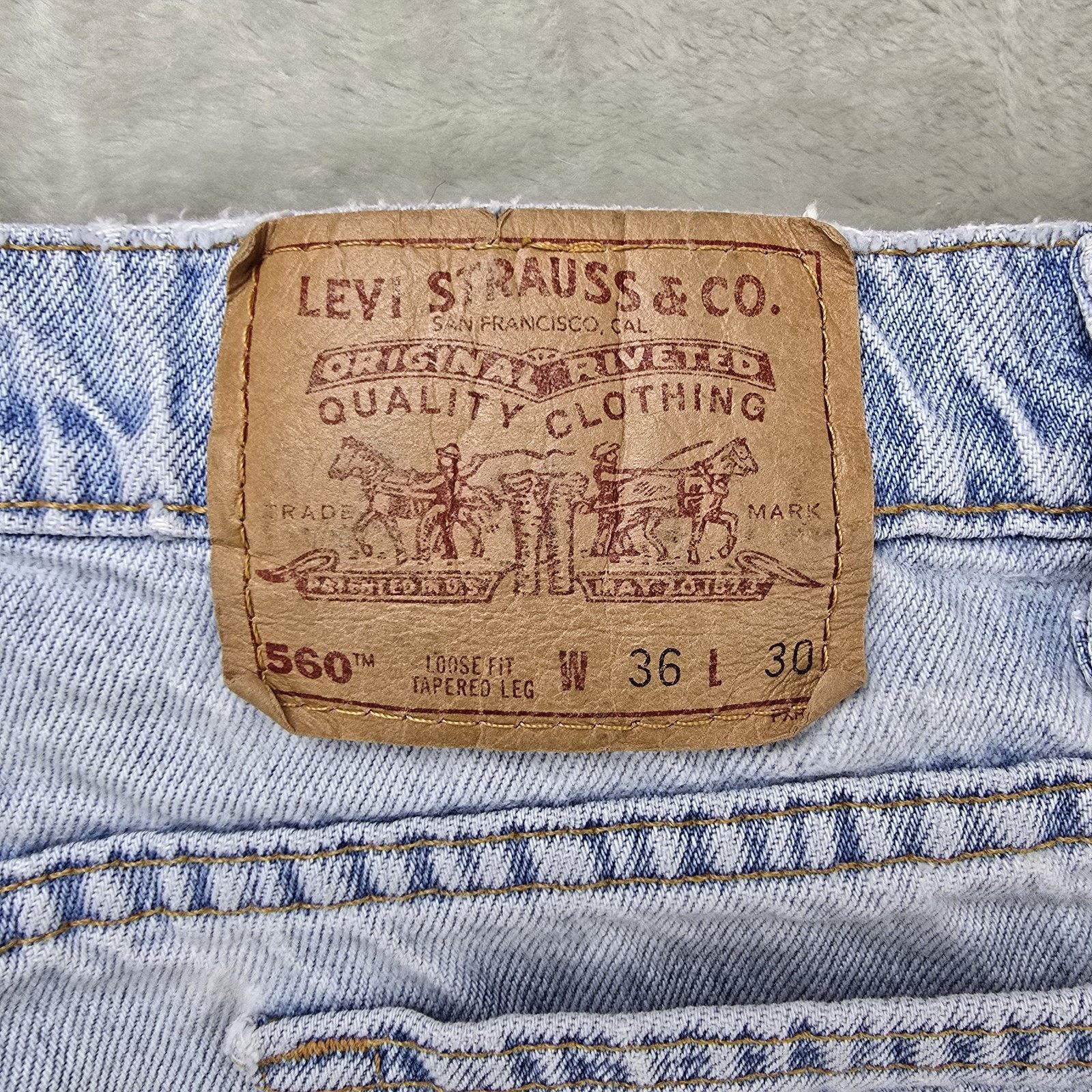 Levi's Vtg Levis 560 Jeans 36x30 (Fits 34x29) Tapered Leg 90s USA Size US 34 / EU 50 - 15 Thumbnail