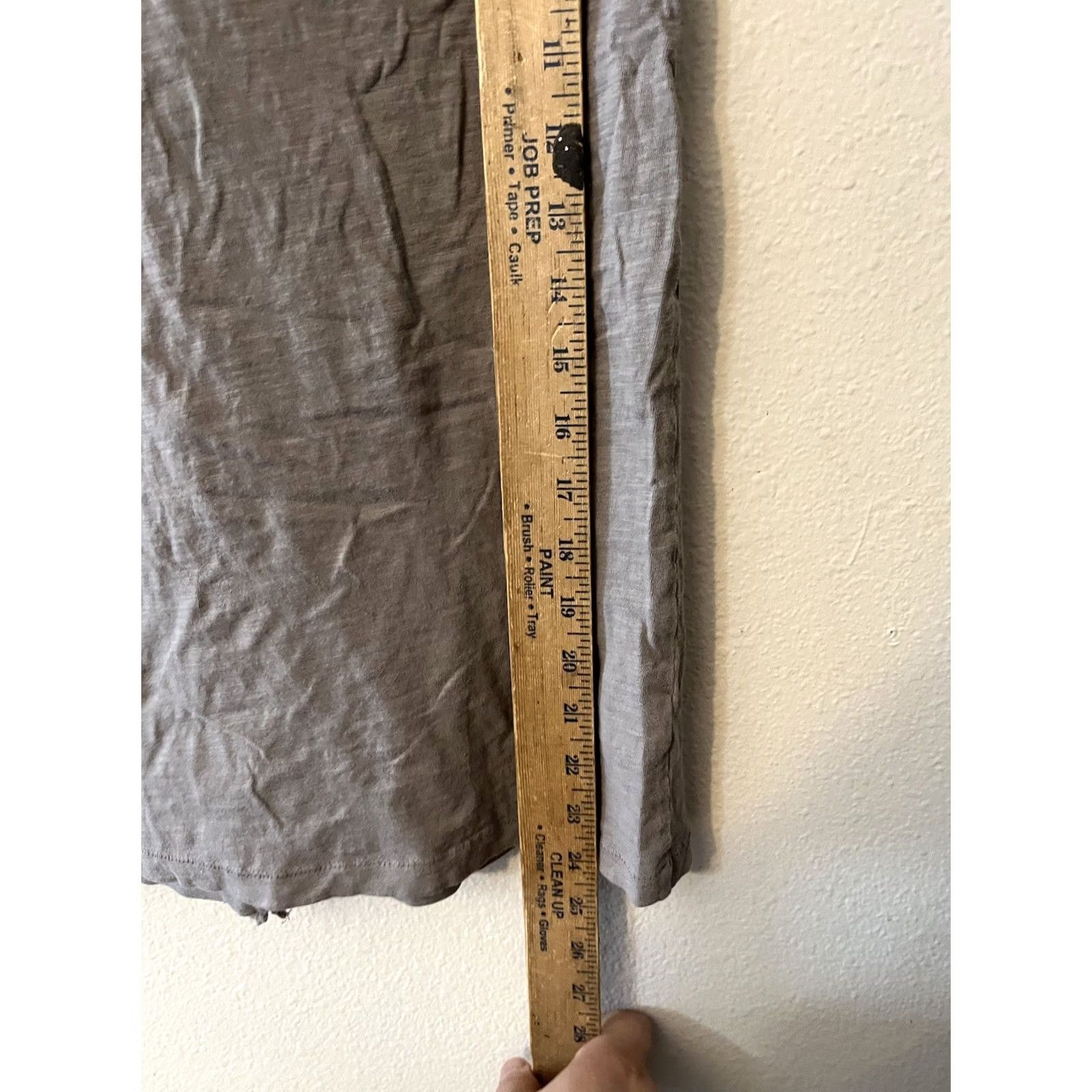 Ann Taylor VINTAGE Loft Soft Gray Solid Tank Sleeveless Pullover Round Neck Blouse S Womens Loft Size S / US 4 / IT 40 - 5 Thumbnail