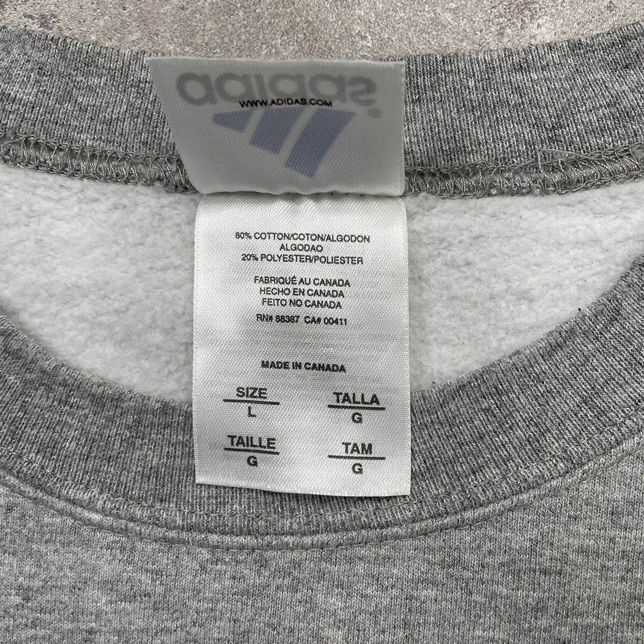 Adidas × Vintage PERFORMANCE EMBROIDERED LOGO SEATSHIRT SIZE L MADE IN CANADA Size US L / EU 52-54 / 3 - 4 Thumbnail