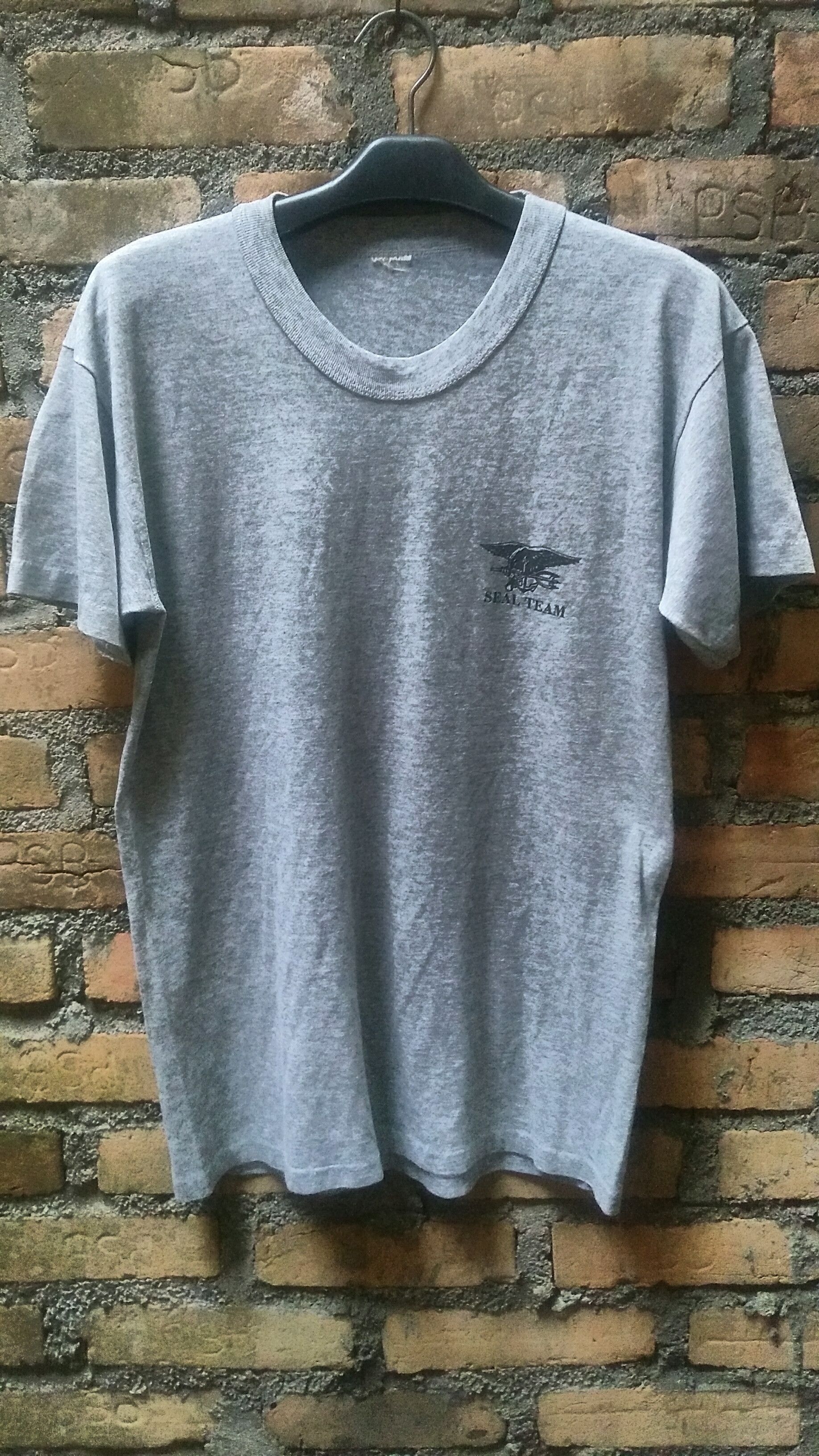 Vintage Vintage US Navy Seal Tees Made in USA Size US S / EU 44-46 / 1 - 1 Thumbnail