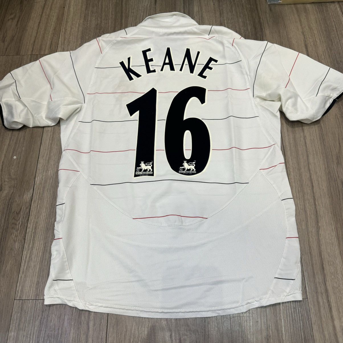 Nike Manchester united 05/06 away shirt #16 Keane Size US M / EU 48-50 / 2 - 2 Thumbnail