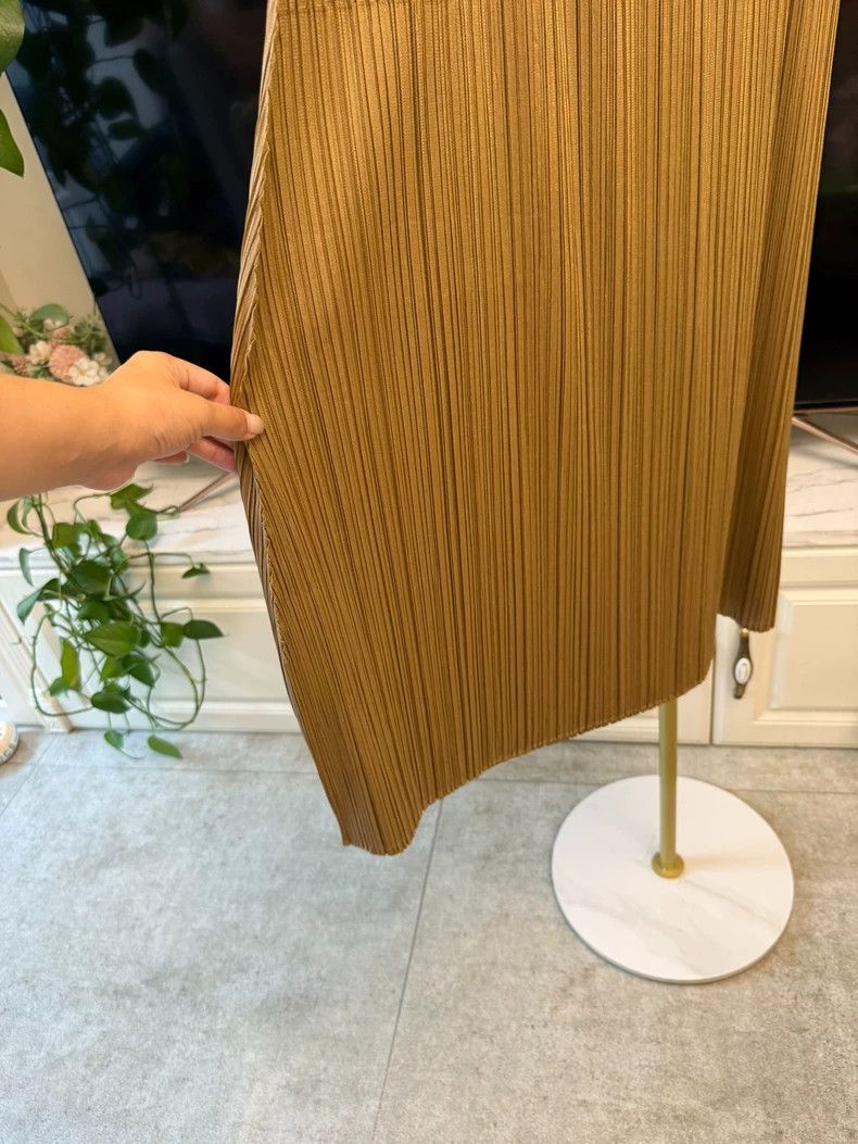 Issey Miyake Issey Miyake size:3 Brown pleated skirt Size 42" / US 20 - 3 Thumbnail