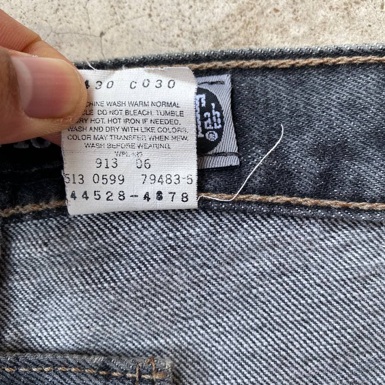 Levi's Vintage Clothing VINTAGE LEVIS 99 SILVERTAB BAGGY LOOSE FADED BLACK DENIM Size US 31 - 10 Thumbnail