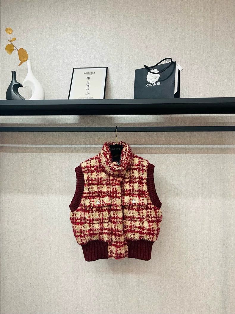 Chanel Chanel Red Checkered Vest from 24N Collection- DMC Size US M / EU 48-50 / 2 - 1 Thumbnail