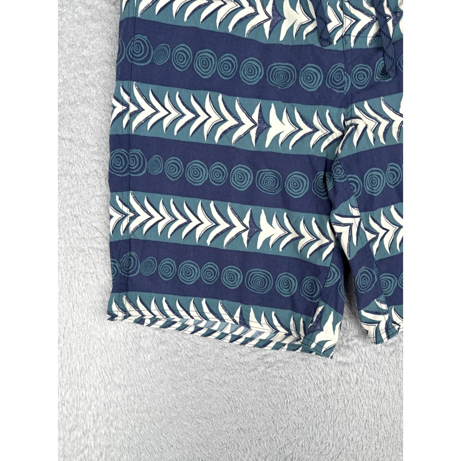 Patagonia Patagonia Board Shorts Mens 34 Blue Tribal Stripe Swim Trunks Drawstring Surf Bottoms Mens Size US 34 / EU 50 - 3 Thumbnail