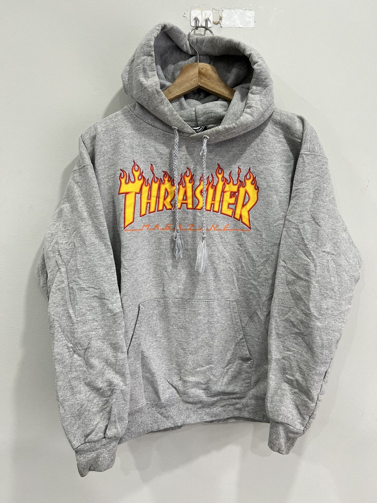 Vintage Y2K Thrasher Hoodie Sweater flames fire skate