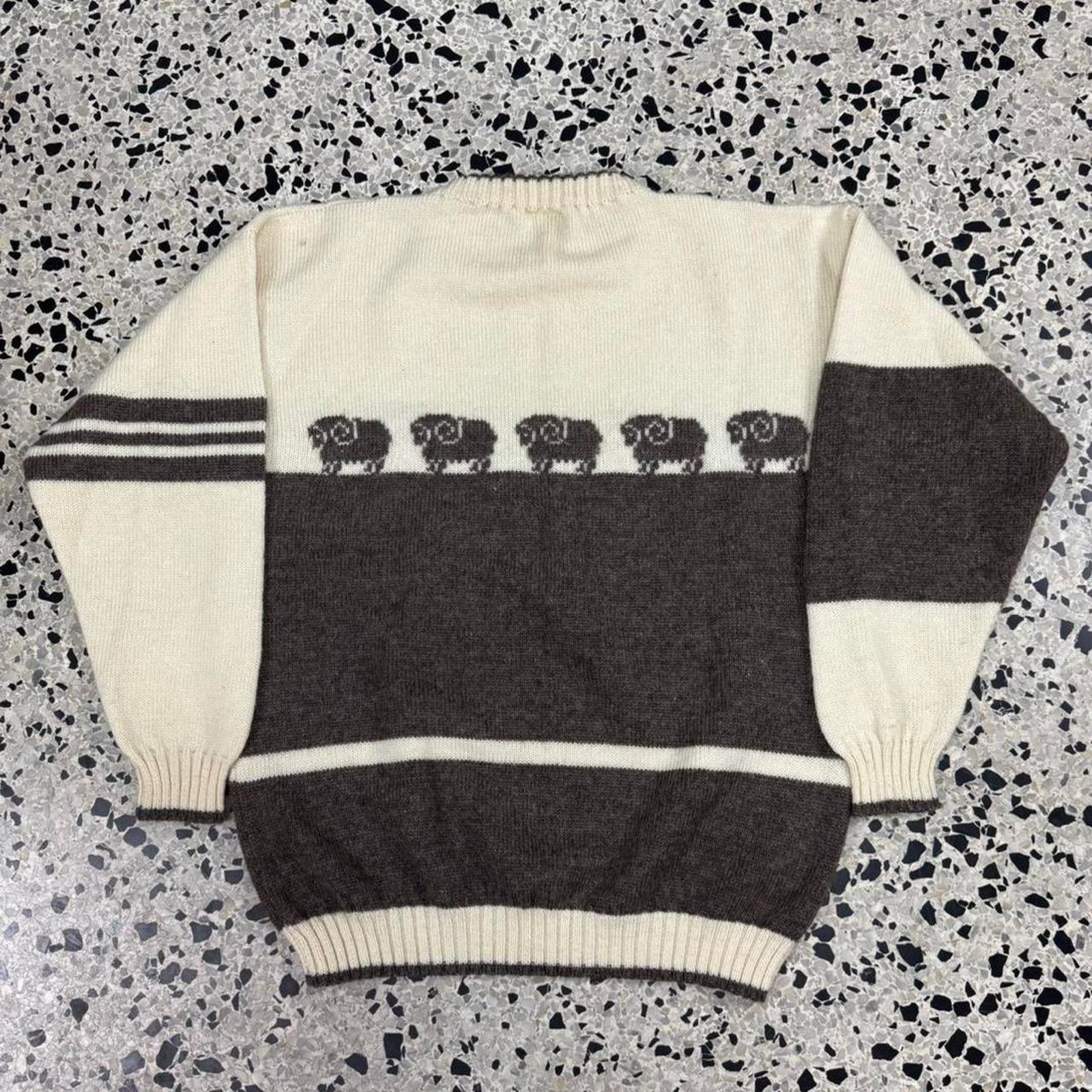 Vintage × Woolrich Woolen Mills VINTAGE TRIAN ORIGINALS PURE NEW WOOL COUNTING SHEEP SWEATER Size US M / EU 48-50 / 2 - 5 Thumbnail