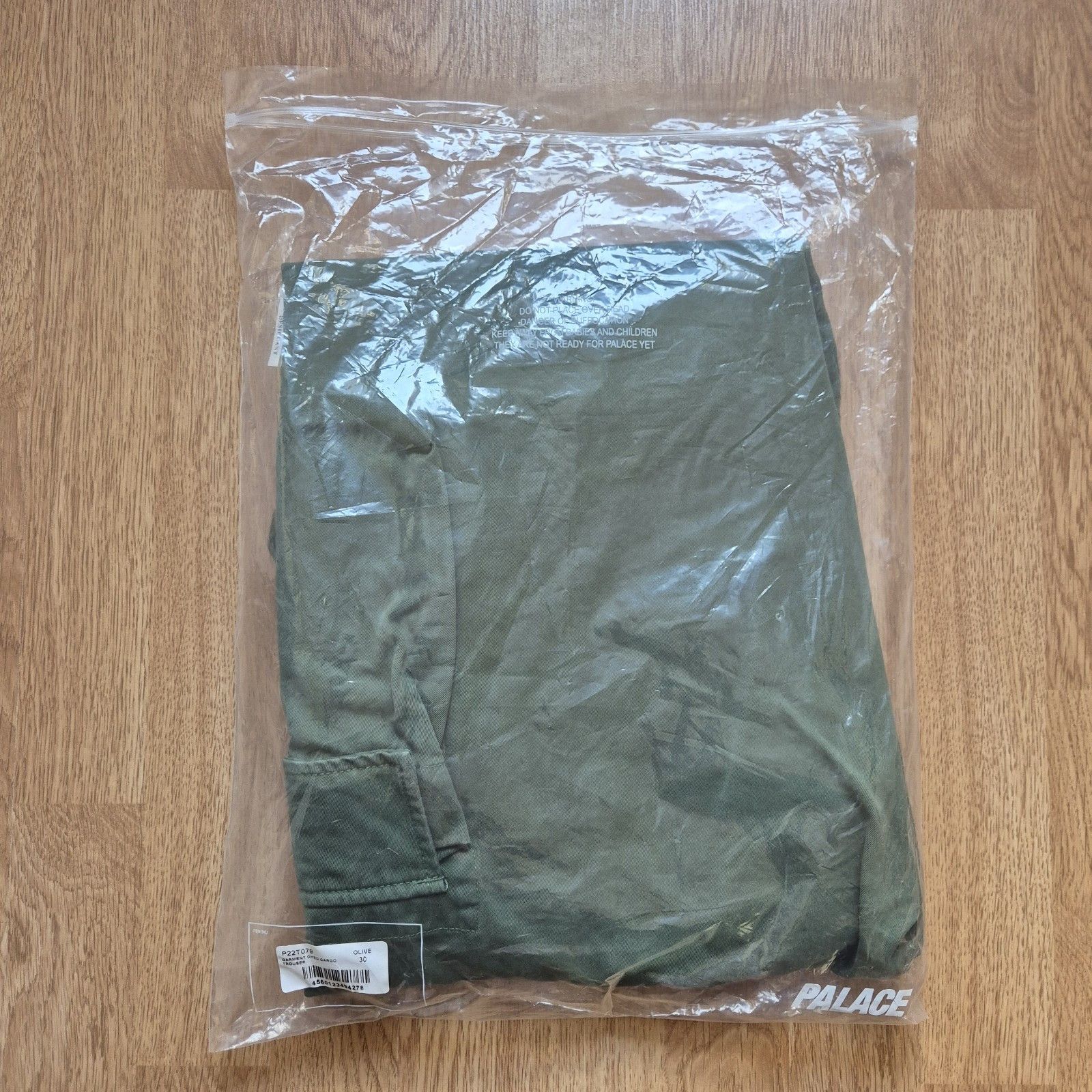 Palace Palace Garment Dyed Cargo Trouser Green Small Brand NewFW22 Size US 30 / EU 46 - 8 Thumbnail