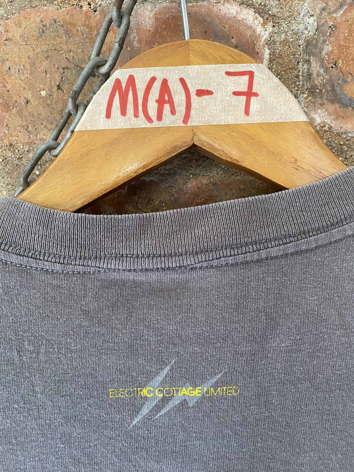 AW2002 Electric cottage Wtaps hand logo