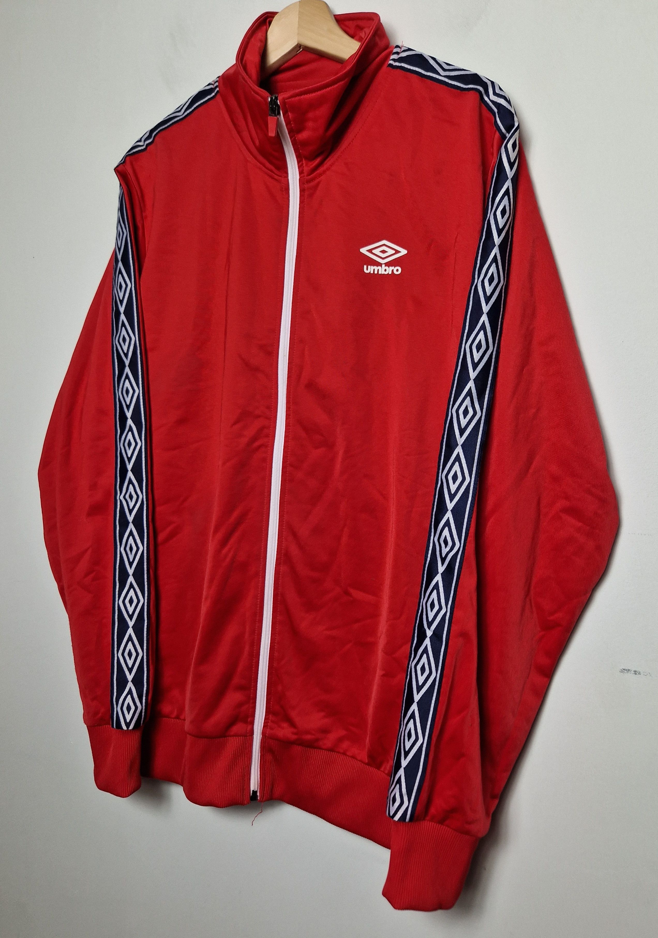 Umbro Vintage Umbro zip track sweatshirt y2k swag drip Size US L / EU 52-54 / 3 - 2 Thumbnail