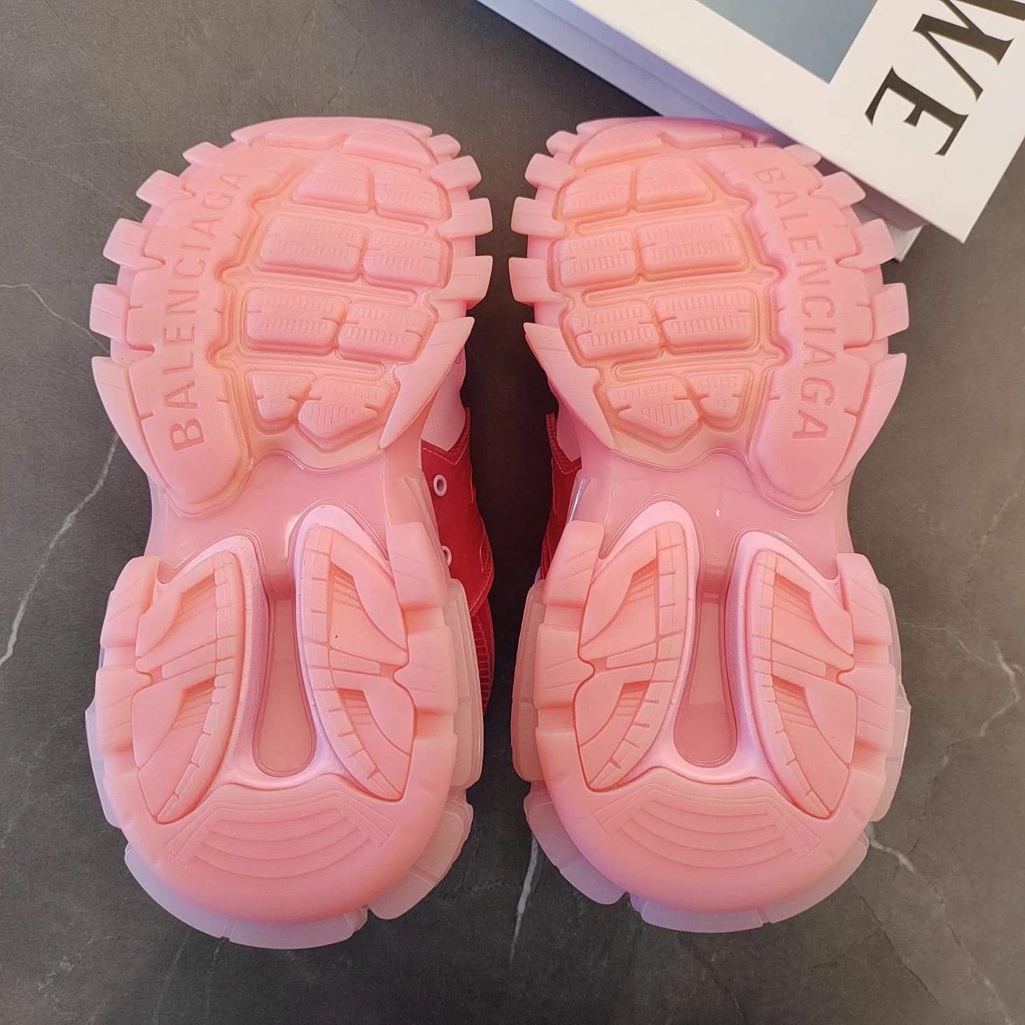 Balenciaga Balenciaga Track1.0 Women's Pink Dad Shoe 36 Size US 5.5 / IT 35.5 - 6 Thumbnail