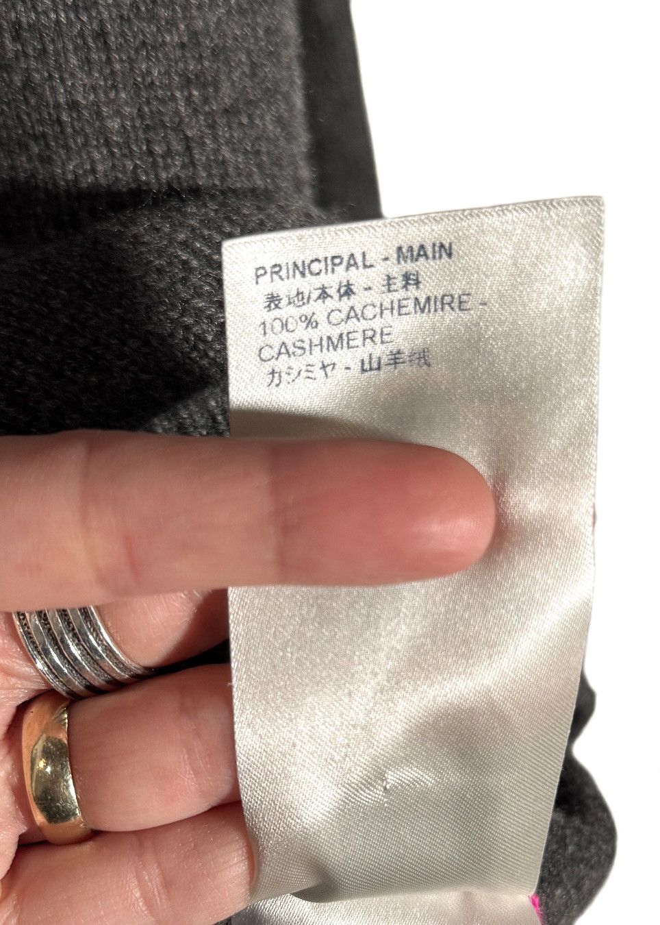 Louis Vuitton Louis Vuitton FW18 Grey Cashmere Pink Monogram Sweater Size US XL / EU 56 / 4 - 8 Thumbnail