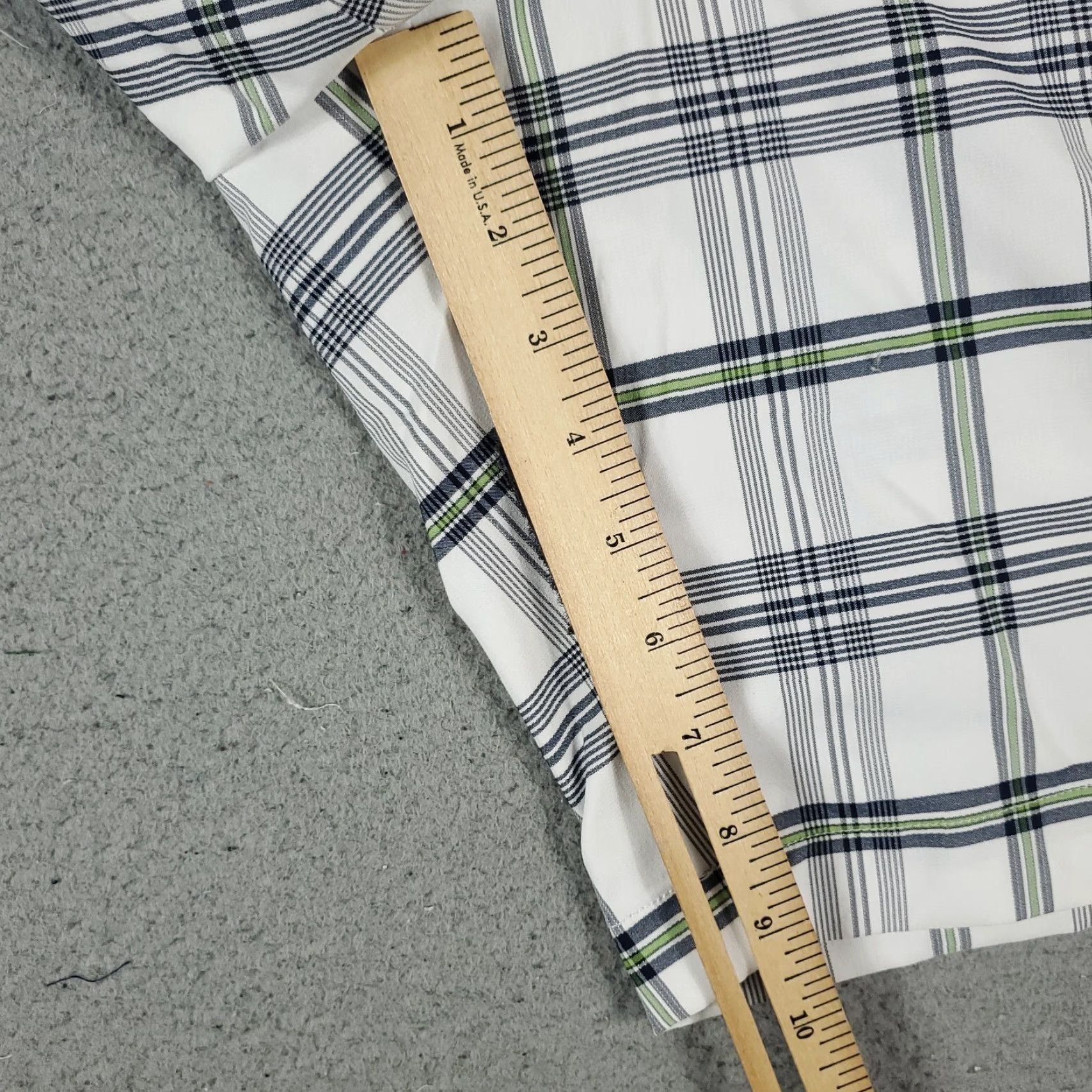 Vintage Greg Norman Shorts Adult 40 White Plaid Pleated Chinos Casual Mens Size US 40 / EU 56 - 6 Thumbnail