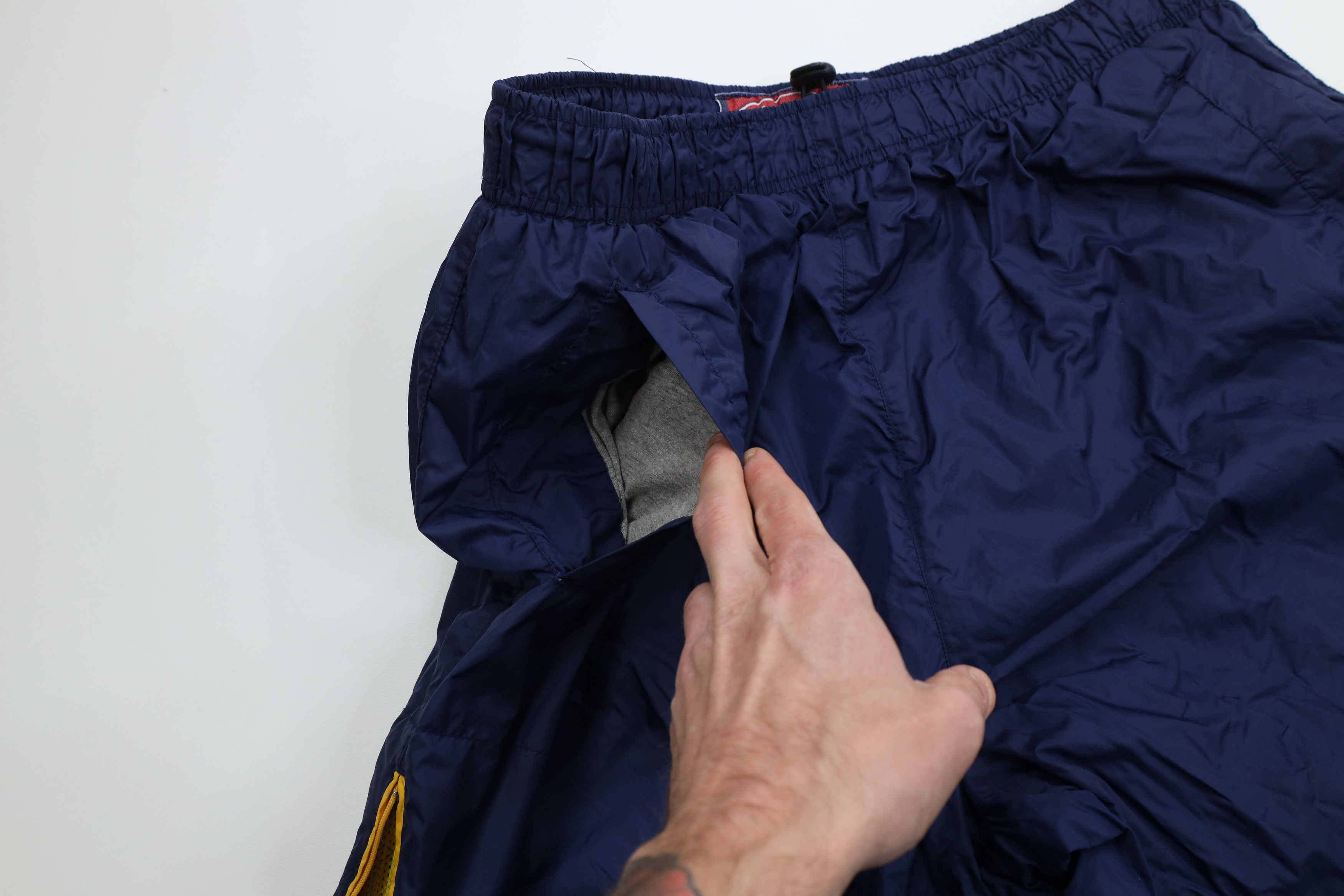 Vintage Vintage 90s University of Michigan Windbreaker Pants Size US 38 / EU 54 - 8 Thumbnail