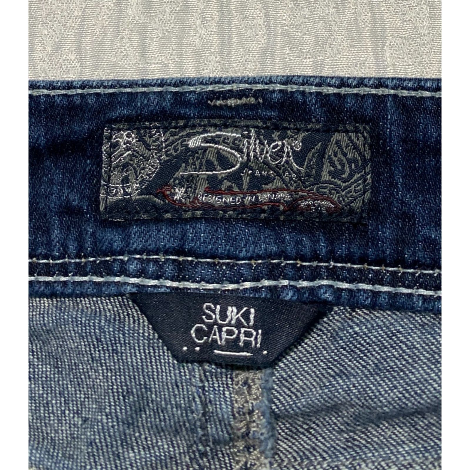 Silver Jeans Co. Silver Jeans Suki Capri Women 26 Blue Denim Stretch Dark Wash Size 27" / US 4 / IT 40 - 5 Thumbnail