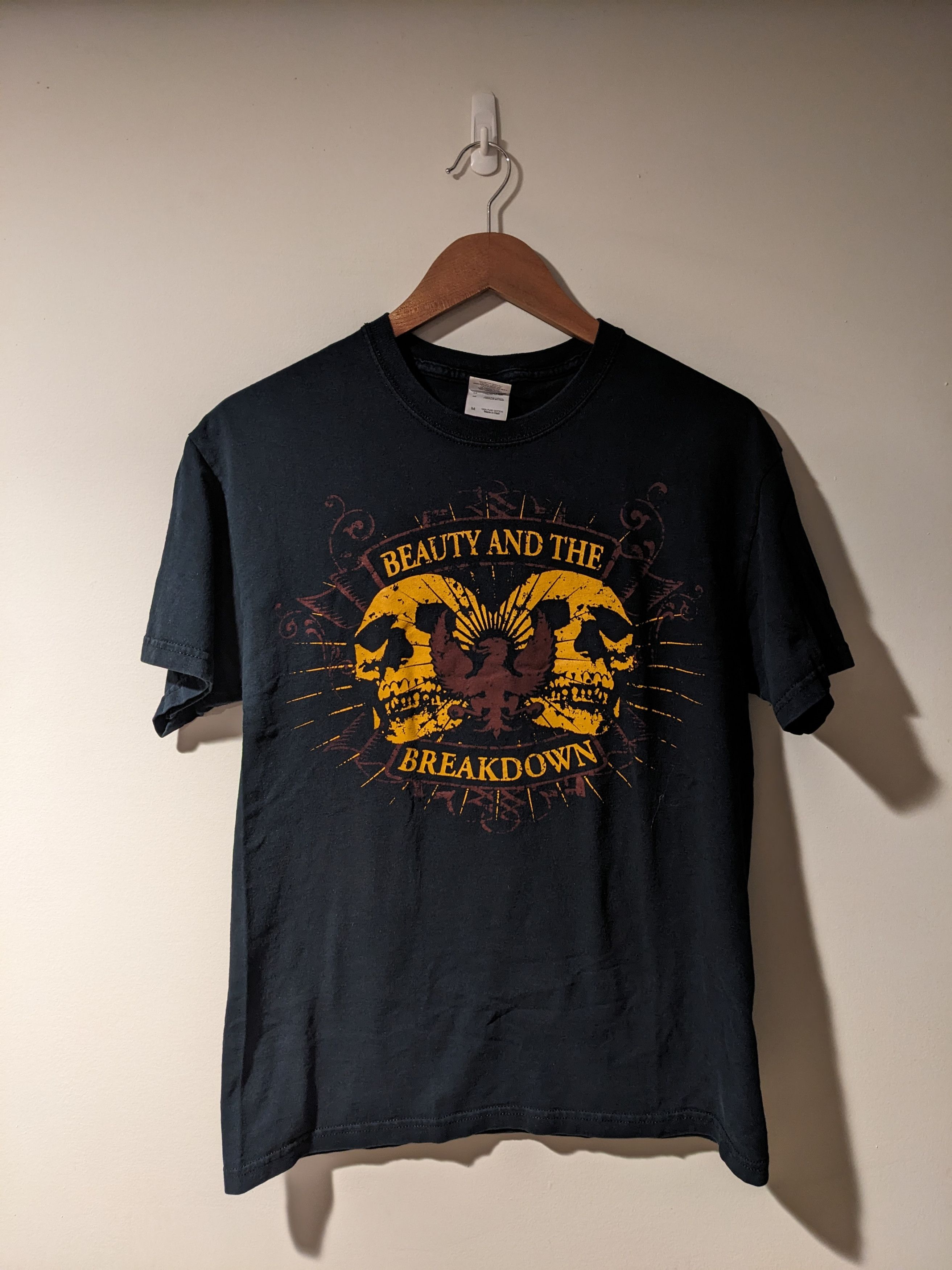 Vintage Y2K Beauty and the Breakdown Bury Your Dead T-Shirt