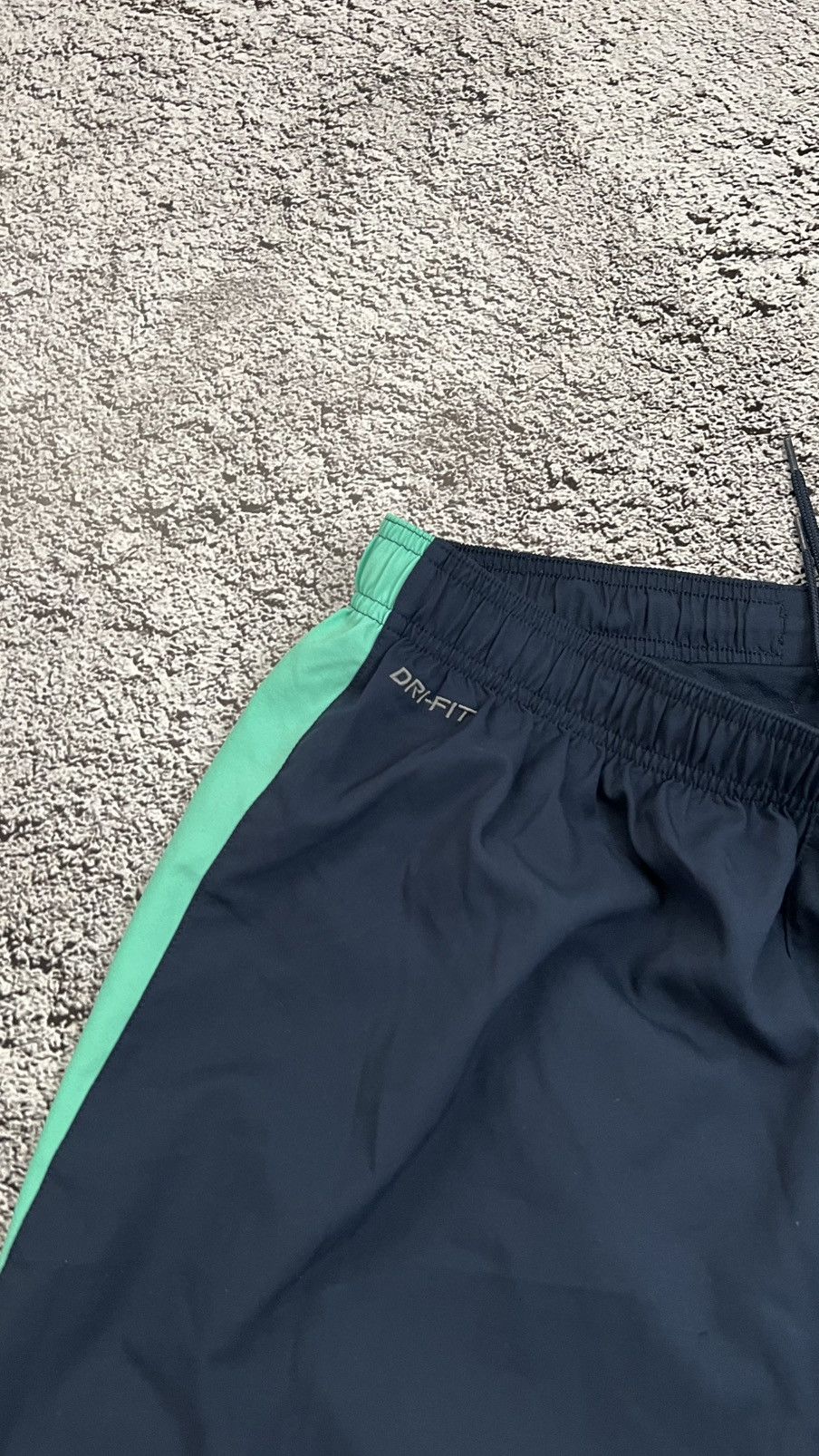 Nike Y2K FCB Barcelona vintage nike shorts Size US 34 / EU 50 - 4 Thumbnail