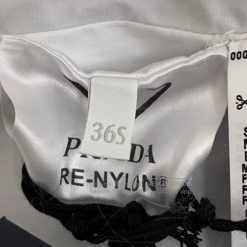 Prada Prada 22 white triangle cotton lapel single-breasted long- Size XXS / US 00 / IT 34 - 8 Thumbnail
