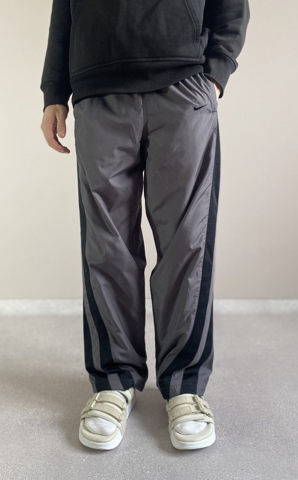 Vintage Vintage Nike Nylon Loose Pants Size US 31 - 5 Thumbnail