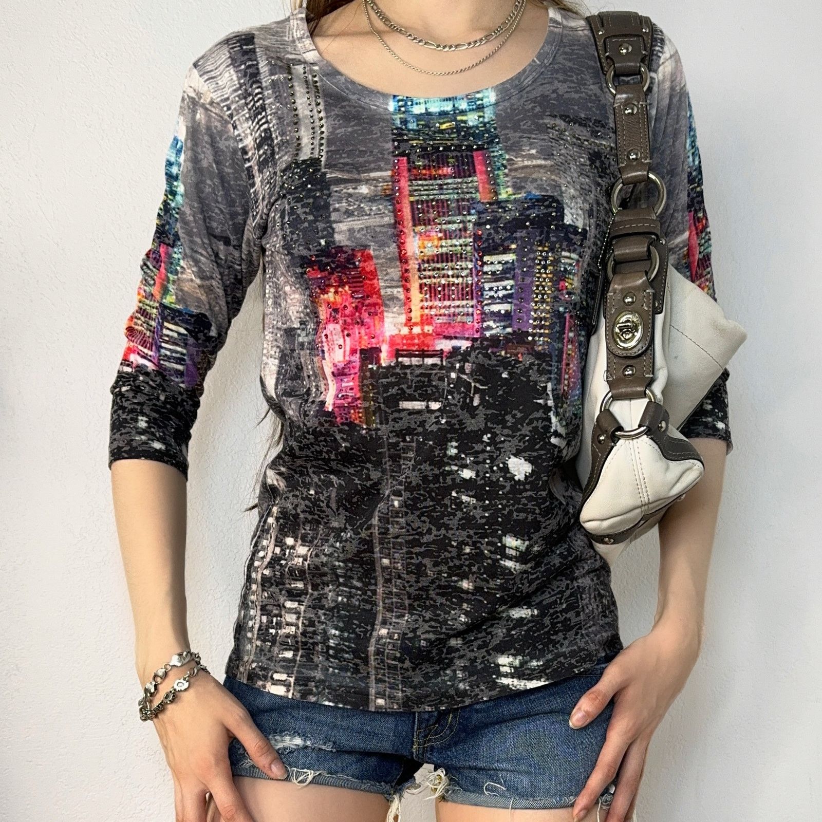 Vintage Y2K Cityscape Graphic Top Rhinestone Small Size S / US 4 / IT 40 - 1 Thumbnail