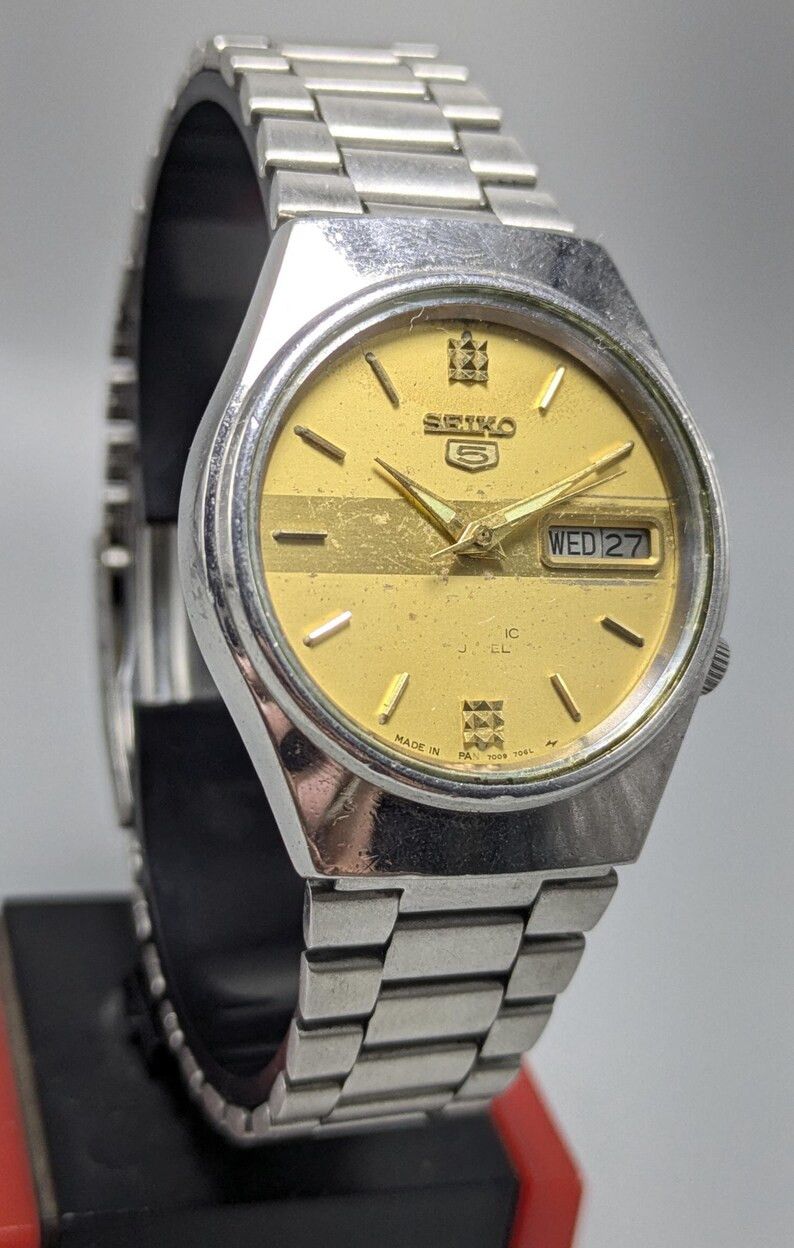 Seiko Rare Vintage Seiko 5 Automatic Day Date Movement Size ONE SIZE - 3 Thumbnail
