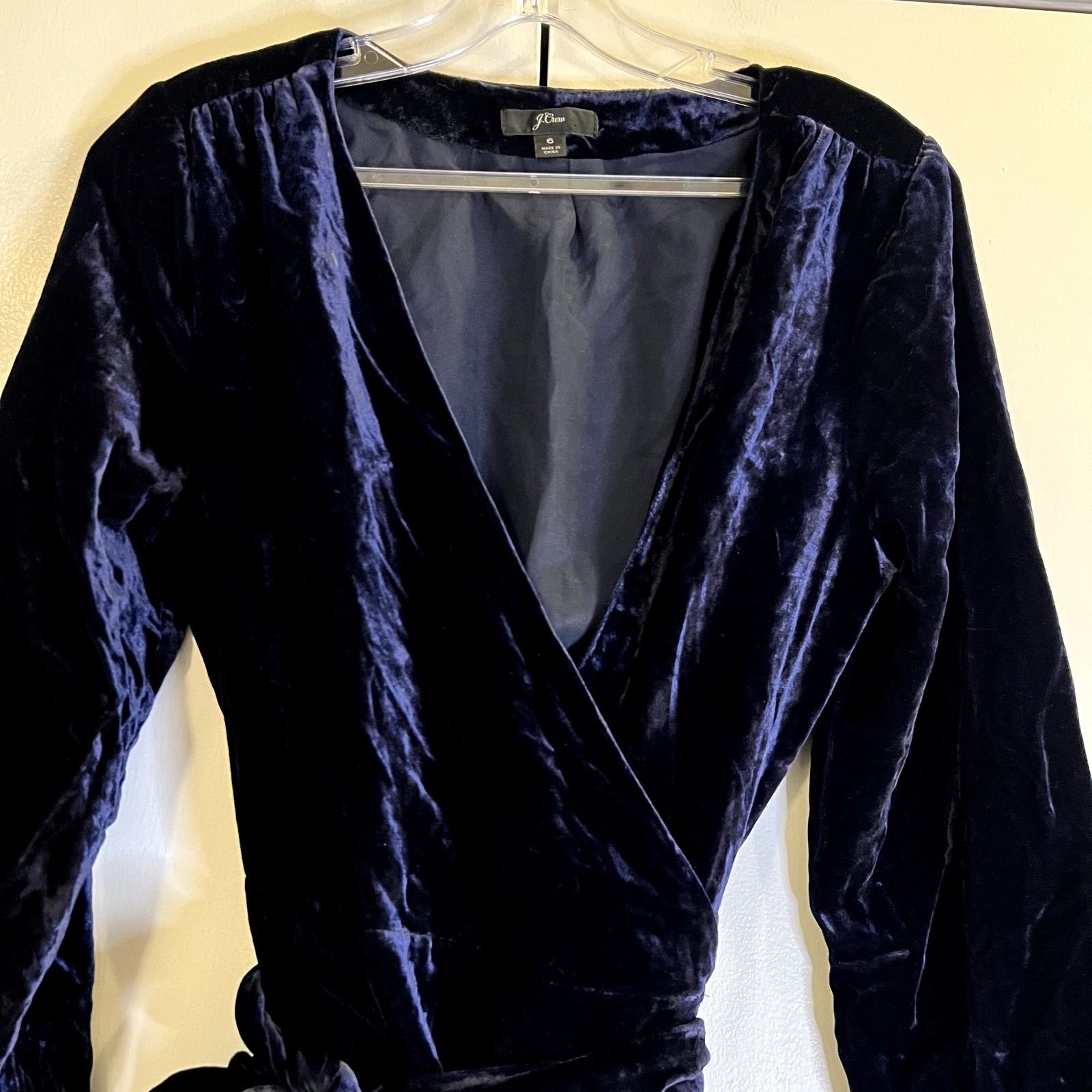 J.Crew J.Crew Drapey Velvet Mini Wrap Dress in Blue Size 6 viscose Size M / US 6-8 / IT 42-44 - 4 Thumbnail