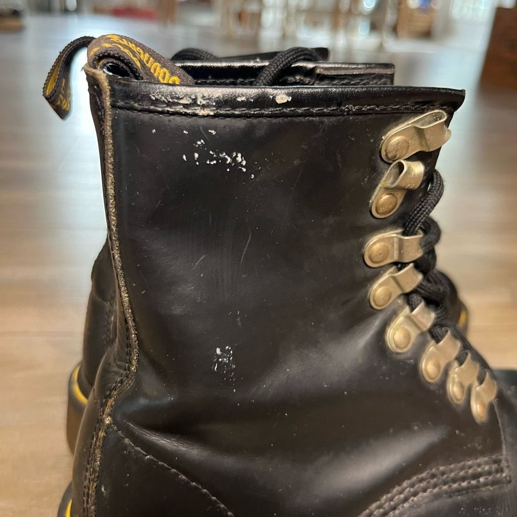 Dr. Martens Vintage Doc Martens Made in England Lug Sole Combat Boots Wo Size US 5 / IT 35 - 4 Thumbnail