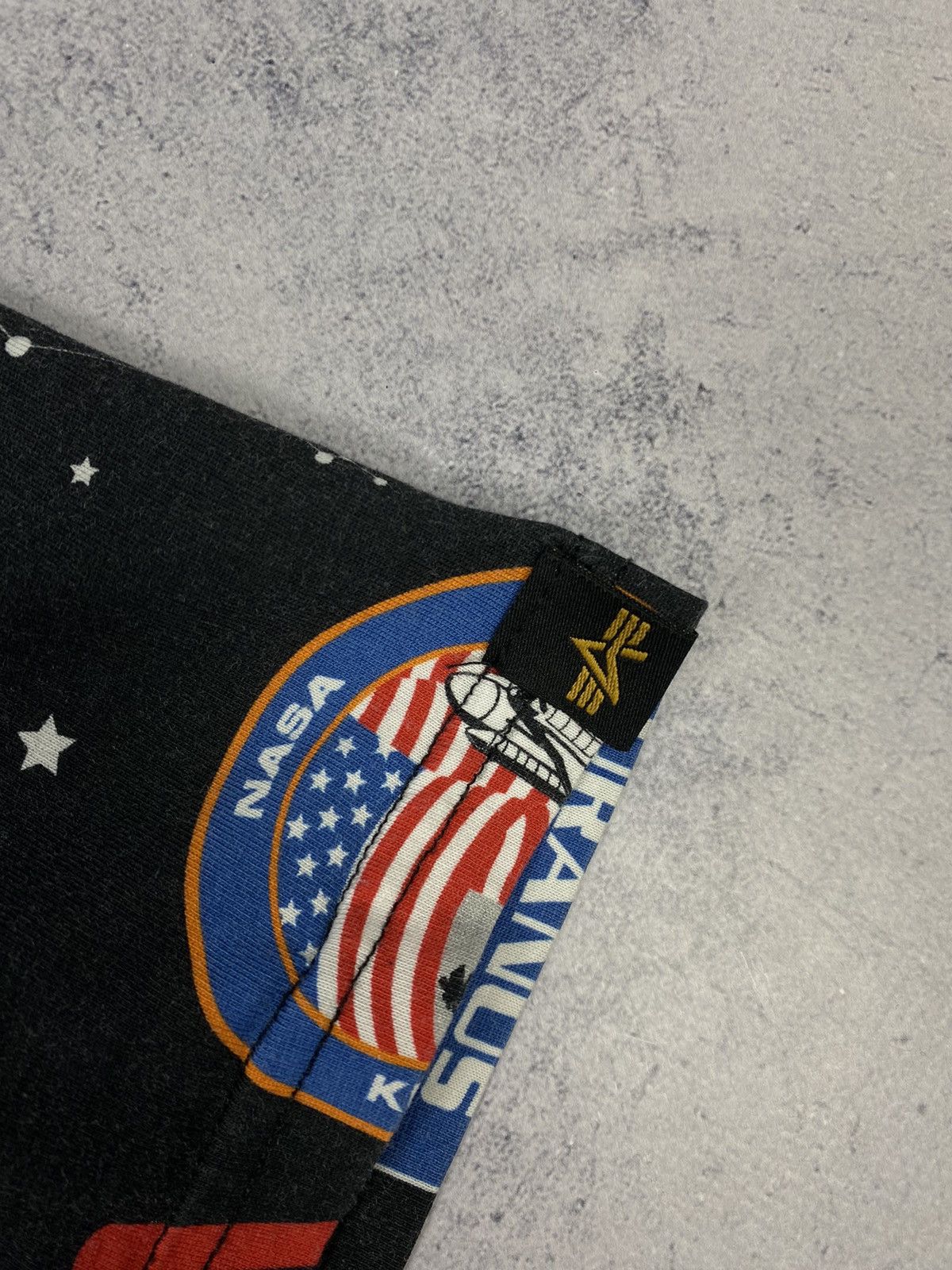 Alpha Industries Alpha Industries NASA Cosmos USA Flag Tee Size US XL / EU 56 / 4 - 8 Thumbnail