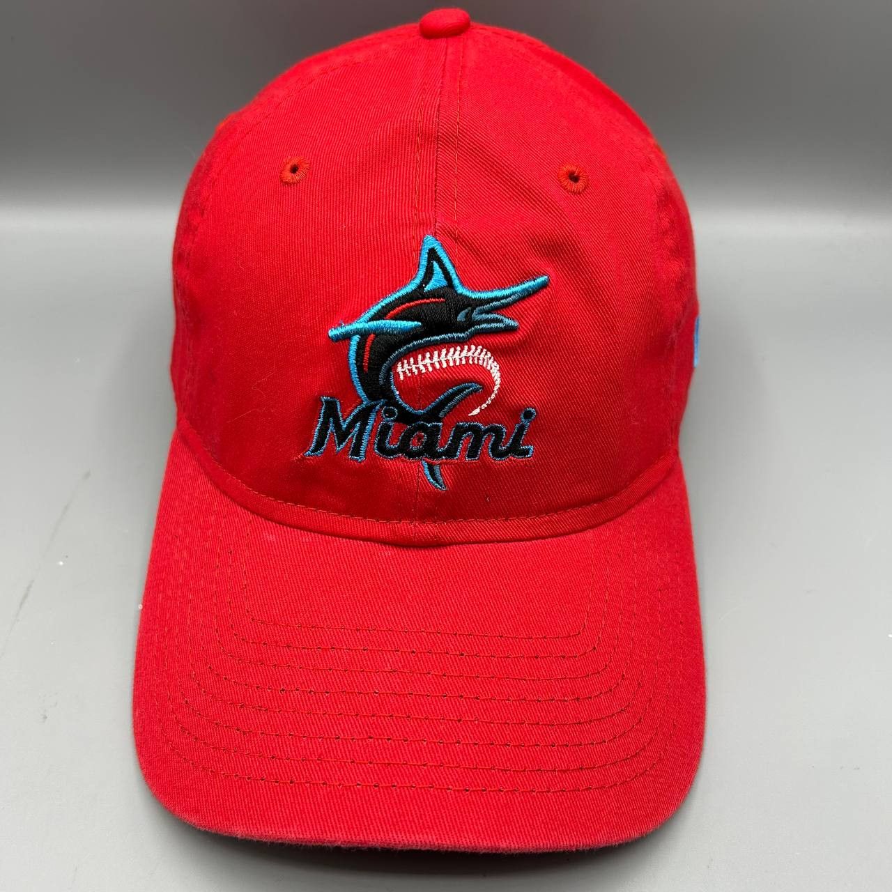 New Era Miami Marlins Hat Men Red MLB 9Twenty Strap Back Cap Cotton Size ONE SIZE - 1 Thumbnail