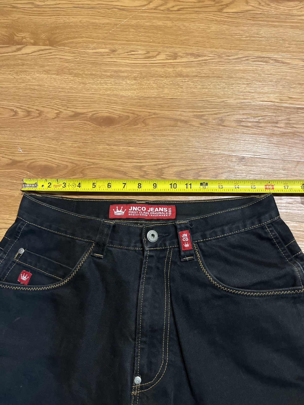 JNCO vintage baggy skater jnco flaming skull jorts Size US 32 / EU 48 - 4 Thumbnail