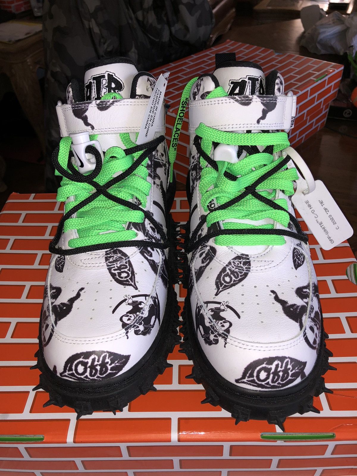 Nike × Off-White Air Force 1 Mid ‘Grim Reaper’ Size US 10.5 / EU 43-44 - 2 Thumbnail