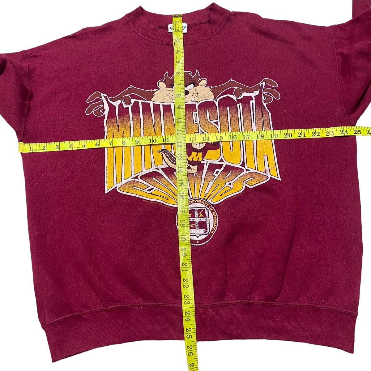Vintage Vintage Warner Bros x Minnesota Gophers Sweatshirt Size US L / EU 52-54 / 3 - 14 Thumbnail