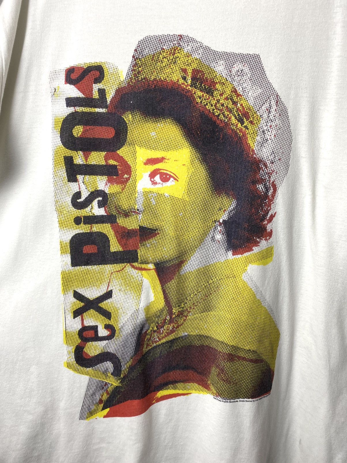 Band Tees Vintage 2013 Sex Pistols Band T Shirt The Queen Size US XXL / EU 58 / 5 - 2 Thumbnail