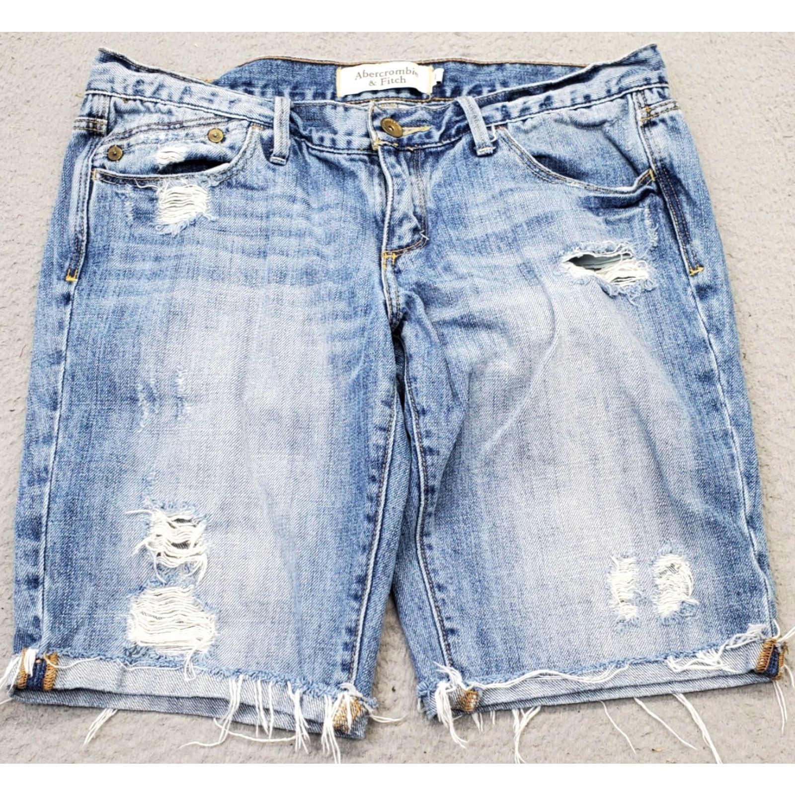 Abercrombie & Fitch Abercrombie & Fitch Womens Size 4 Denim Shorts Blue Cuffed Distressed Frayed Hem 5-Pocket Inseam 9.5" Regular fit, Casual Summer Size 27" / US 4 / IT 40 - 2 Thumbnail