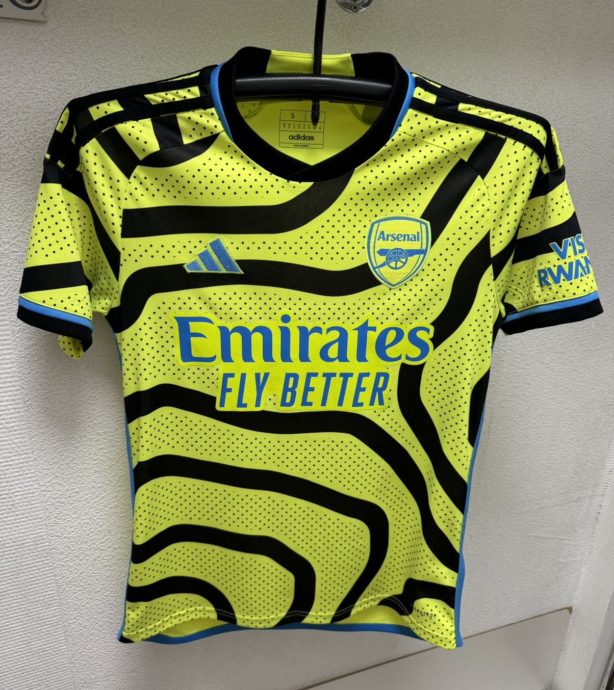 Adidas Arsenal London adidas soccer jersey 2023 S Size US S / EU 44-46 / 1 - 1 Thumbnail