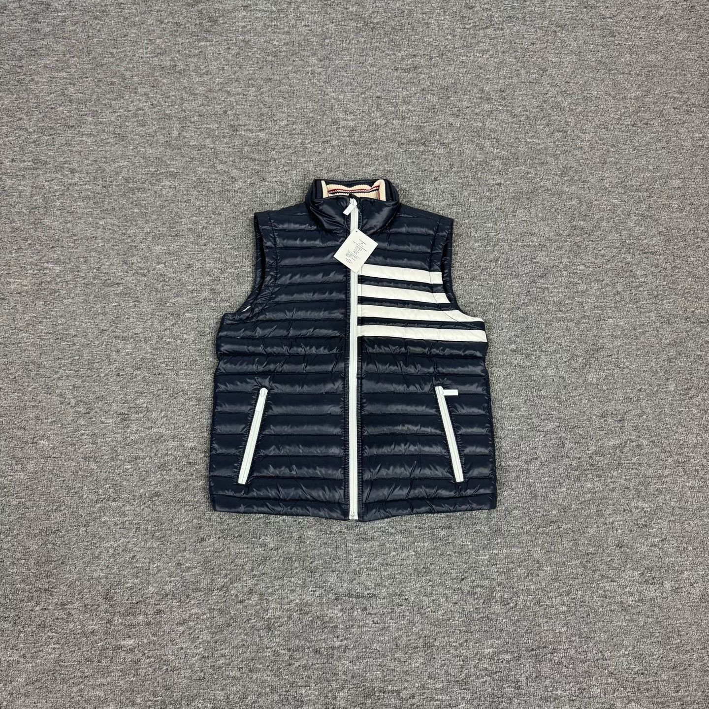 Thom Browne Thom Browne Women's Down Vest Size 36 Size XS / US 0-2 / IT 36-38 - 1 Thumbnail