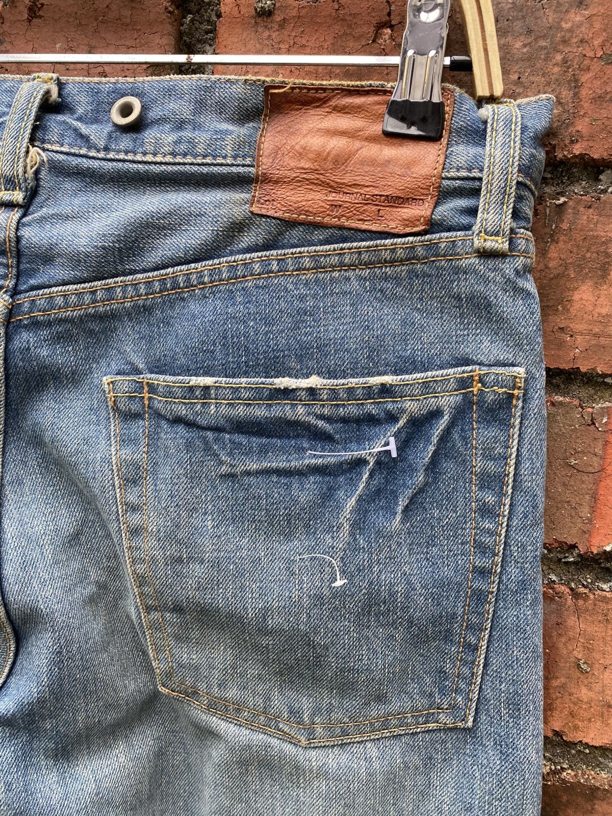 Designer × Japanese Brand × Journal Standard W32x30.5 Journal standard redline denime distressed Size US 32 / EU 48 - 3 Thumbnail